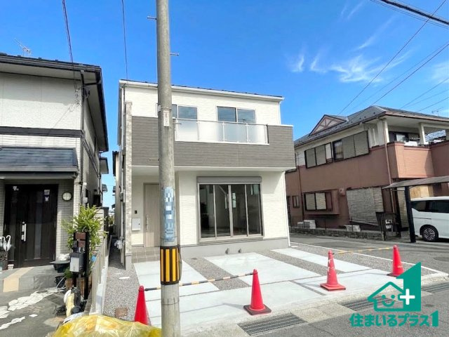 ★大津市本堅田　限定1邸の外観|お客様に長く安心して住んでいだだける事にこだわった家づくり！住んでからのアフターサービスにもしっかりと取り組んでいます！