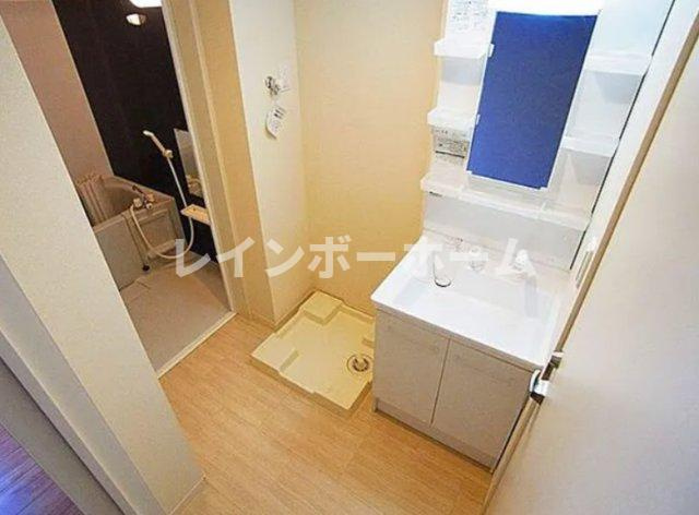 ファイネス梅田A棟の独立洗面台