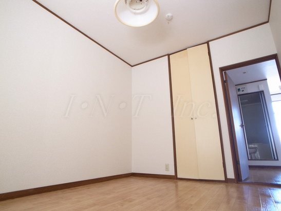 パールハイムBの居間・リビング