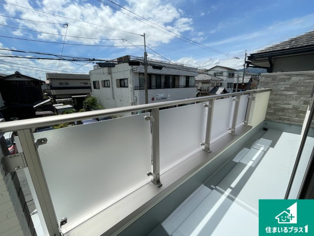 大津市本堅田　第1期　新築一戸建てのバルコニー|日当たりのよいバルコニー！お部屋が開放的に！