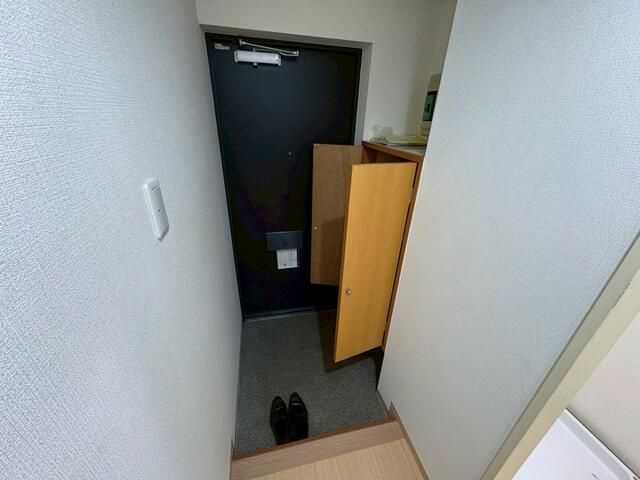 レジデンス富美浜の玄関