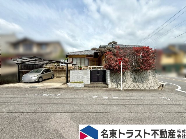 岡崎市竜美東三丁目土地の外観