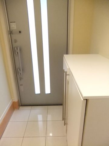 エコリビングステージ小金井の玄関|写真は他室