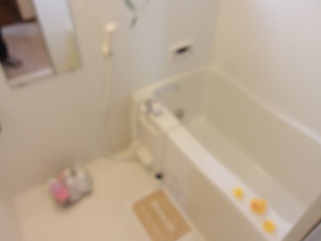 【浴室】 | レストヴィラージュB棟 | ゆったり過ごせるお風呂です