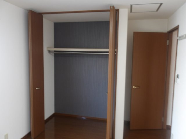【収納】 | レストヴィラージュB棟 | こまごまとしたものを収納できそうですね