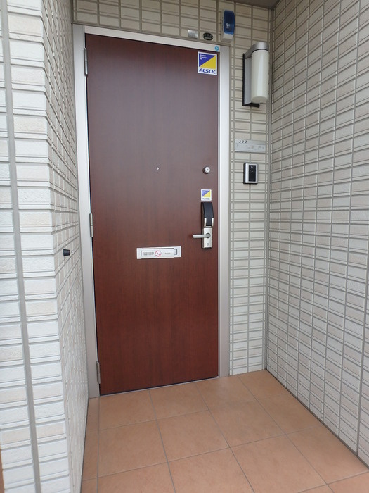 ファミィーユ Ｋの玄関