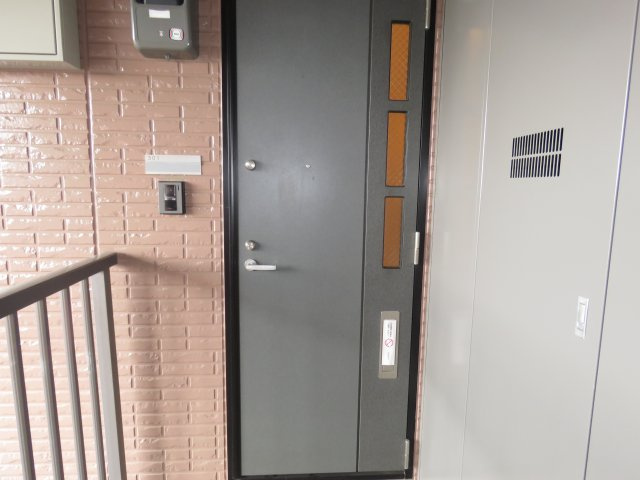 フェニックス小仙波Bの玄関