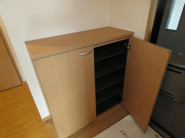 フェニックス小仙波Bの収納|シューズボックス
