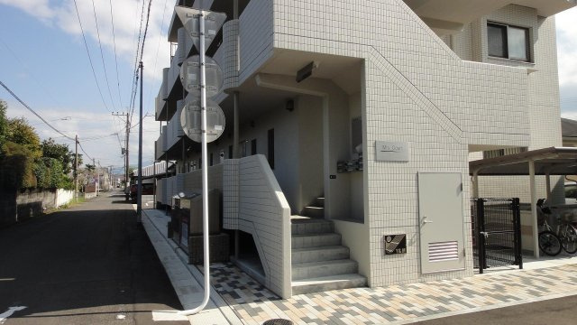M’s Courtのエントランス|建物入り口