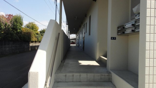 M’s Courtの駐車場|1F廊下