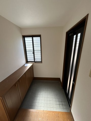 和歌山市六十谷の玄関