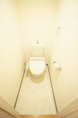 【トイレ】 | カムフォート登戸Ⅲ | ※同物件・同タイプの写真です。