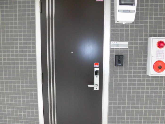 D-room高羽の玄関