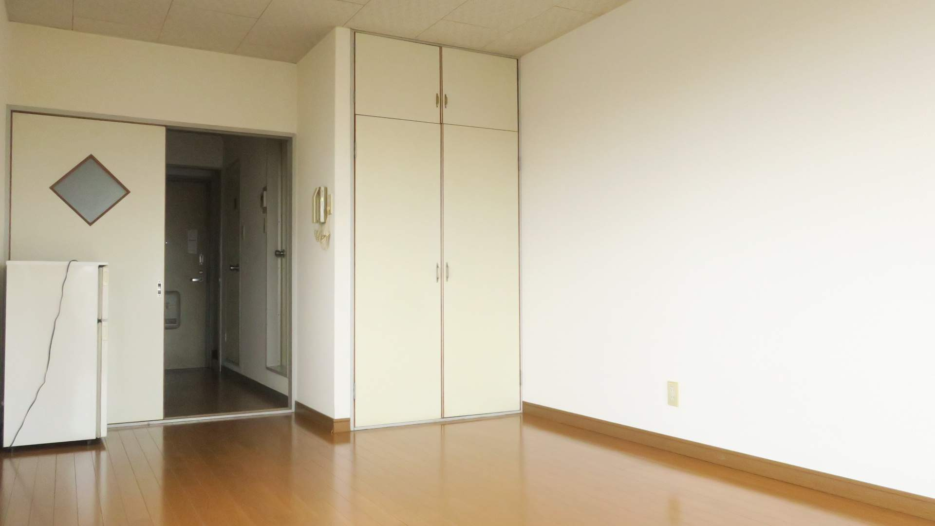 あけぼのハイツの洋室