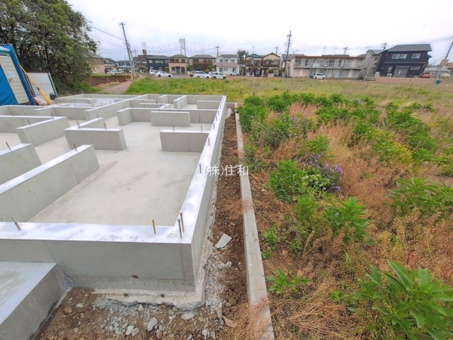 川越市上野田町の新築一戸建の前面道路含む現地写真