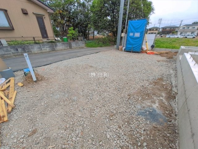 川越市上野田町の新築一戸建の前面道路含む現地写真