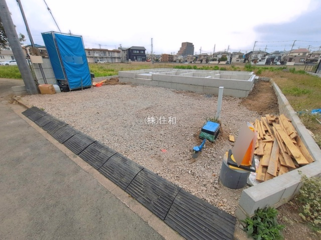 川越市上野田町の新築一戸建の前面道路含む現地写真