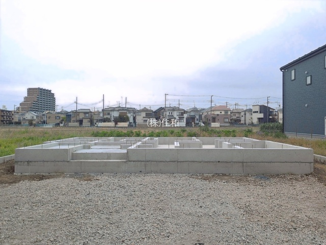 川越市上野田町の新築一戸建の前面道路含む現地写真