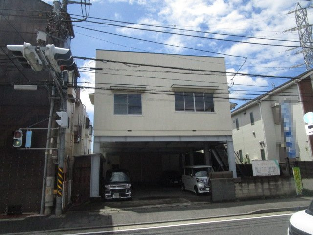 川崎市宮前区宮崎３丁目の倉庫