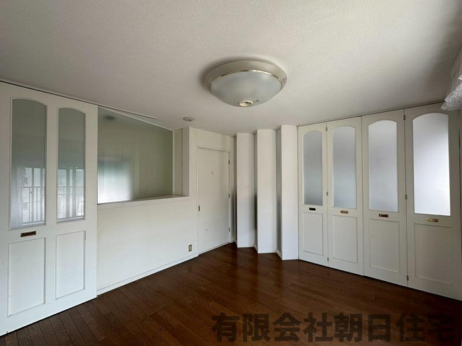 【洋室】 | 内中原町中古戸建 | 閉め切りにすることもできます