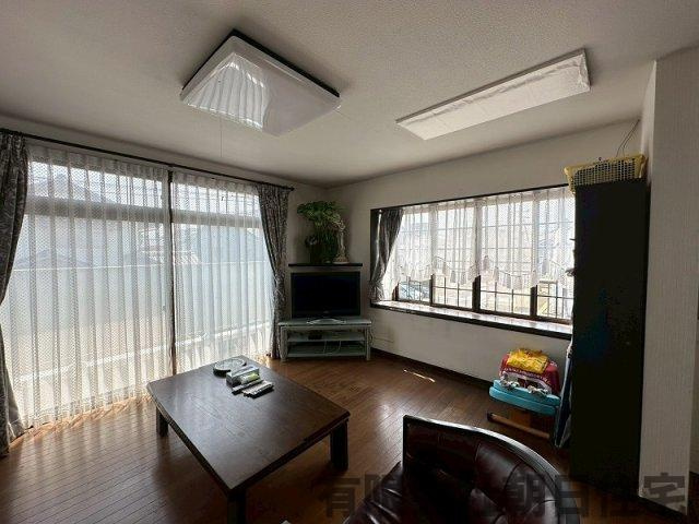 【居間・リビング】 | 内中原町中古戸建 | 居間です