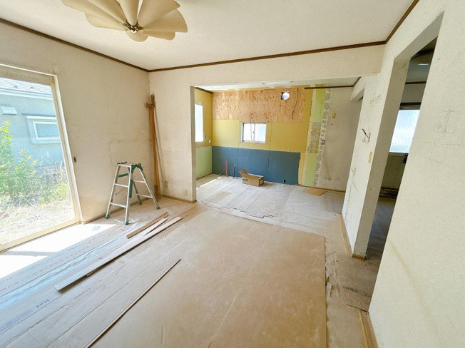【居間・リビング】 | 阿見町南平台3丁目　中古戸建