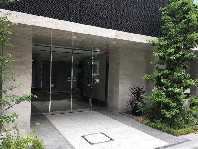 フュージョナル浅草ＦＯＲＥＳＴのエントランス