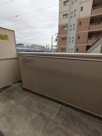 ハイツパーソンの展望|暖かな日差しのふりそそぐバルコニー
