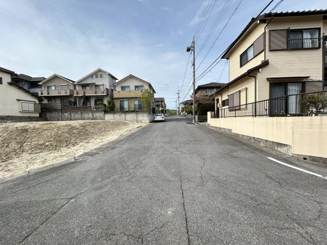 知多市八幡新町3丁目　全2区画　A区画の前面道路含む現地写真|R8.5.7撮影　東側接道7.9ｍ！