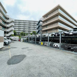 【駐車場】 | グランドール緑地公園 | 駐車場