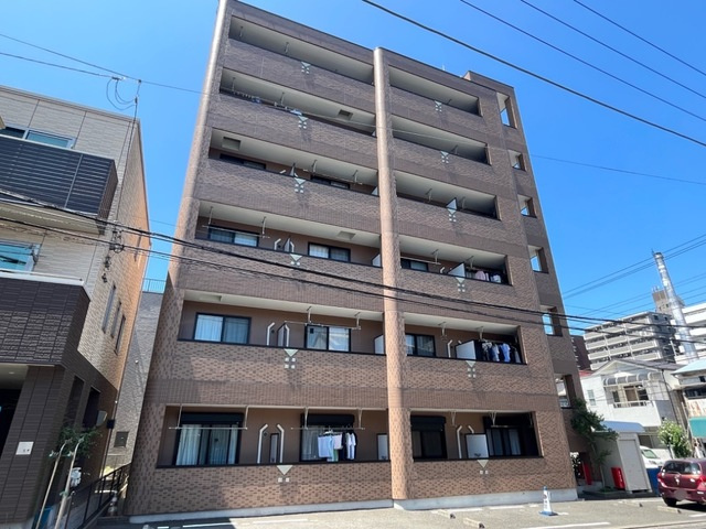 横浜市西区中央１丁目の賃貸マンション