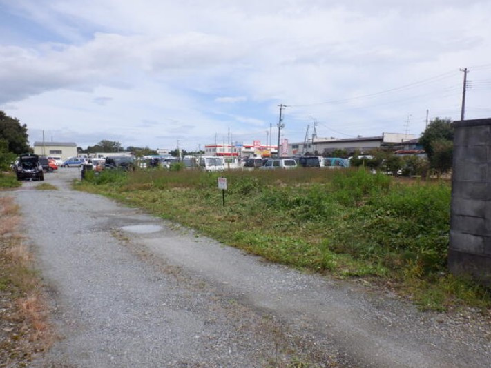 福島県相馬市程田字小堤　売地の前面道路含む現地写真