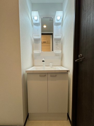 Ｃｈｉｌｌ　Ｐｌａｃｅ　２１４の洗面所