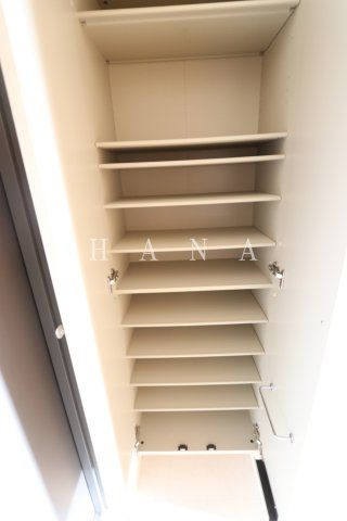 ドゥーエ武蔵小金井の玄関|※別号室参考写真