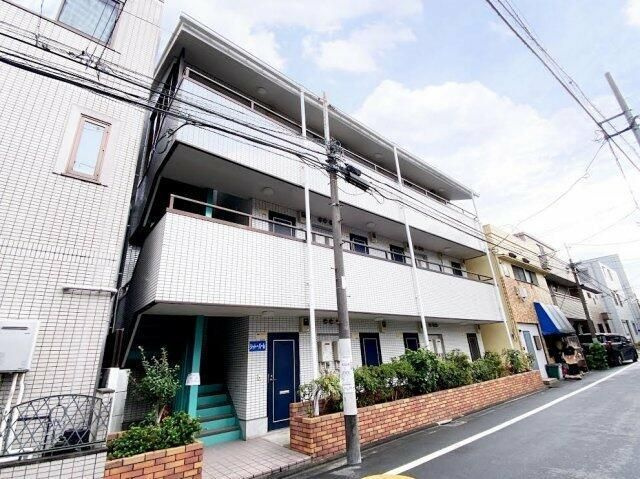 シャトーパールの外観