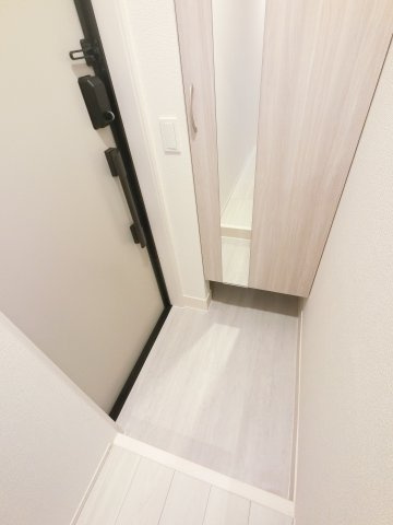 D-SOLACE祐光　Aの玄関