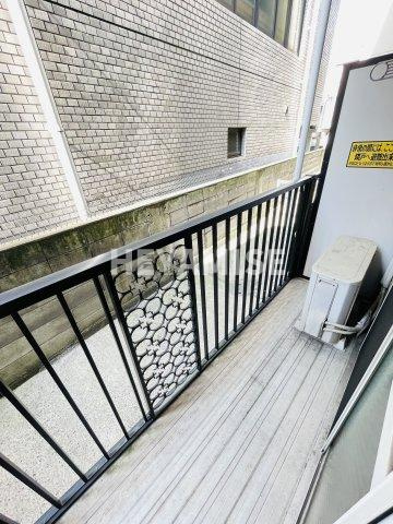 エバーグリーンのバルコニー|※同物件反転タイプの写真でございます※現況を優先します※