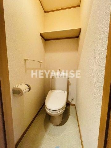 エバーグリーンのトイレ|※同物件反転タイプの写真でございます※現況を優先します※