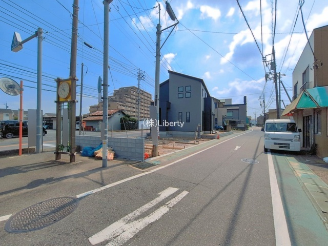 取手市白山8期　新築戸建の前面道路含む現地写真