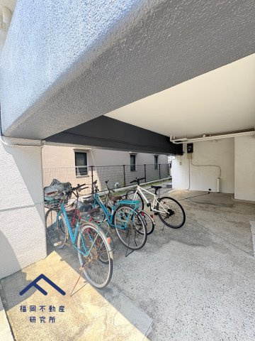 第２シャトー高宮の駐車場