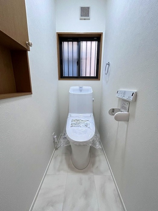 大津市池の里　中古戸建のトイレ