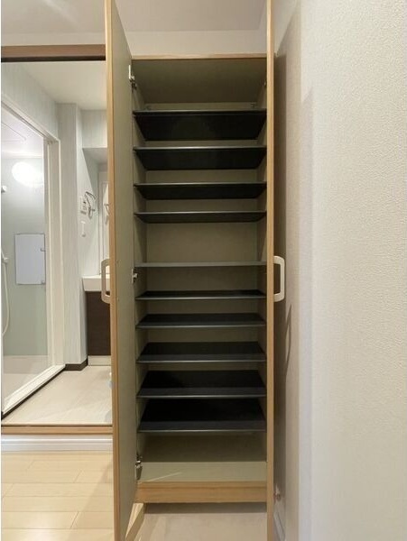 REXⅡ茶屋ヶ坂の収納