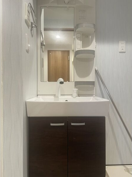REXⅡ茶屋ヶ坂の洗面所