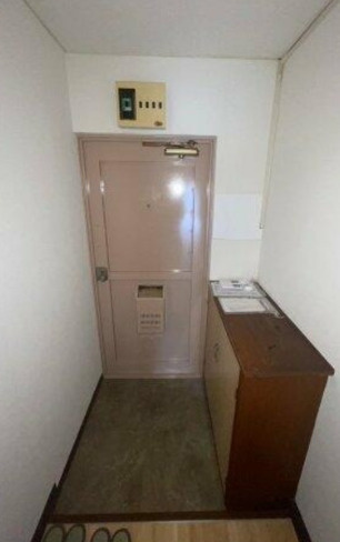 祐光ファミリーマンションの玄関