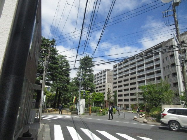 川崎市中原区上新城１丁目の店舗事務所の周辺