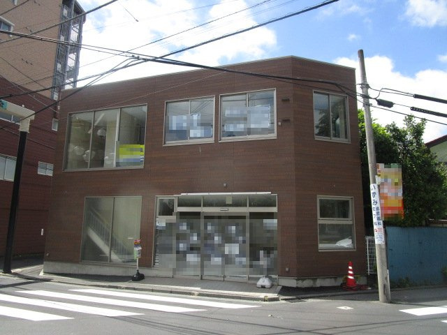 川崎市中原区上新城１丁目の店舗事務所の外観