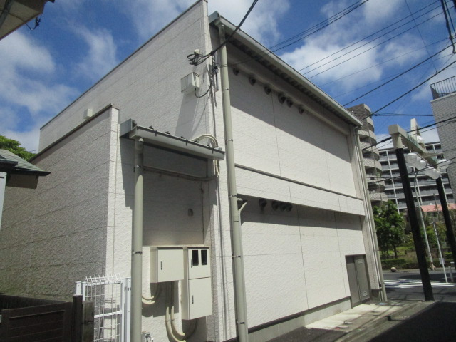 川崎市中原区上新城１丁目の店舗事務所の外観