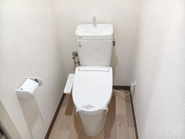 第一レジデンスのトイレ|シンプルで使いやすいトイレです