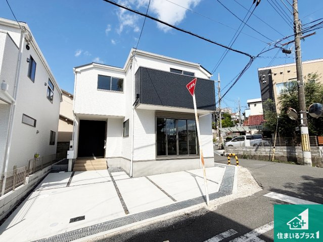 枚方市香里園桜木町　第2期　新築一戸建ての外観|安心の10年保証！外観を美しく保ち、雨水で汚れを落とします！気になることがありましたら、お気軽にお問い合わせください！
