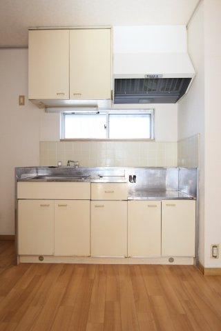 エステートピア日吉のキッチン|別部屋の参考写真です。